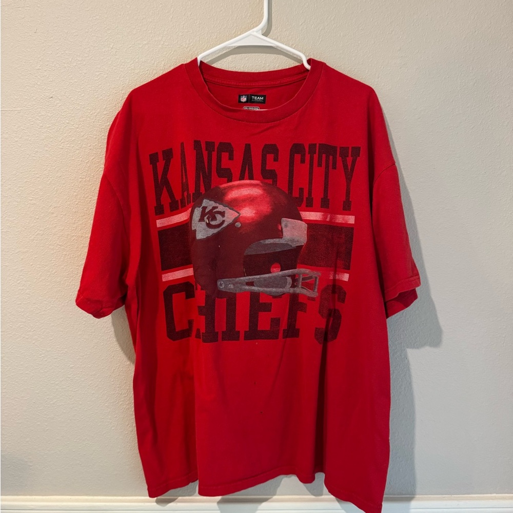 Vintage NFL Kansas City Chiefs Team Apparel Red Shirt